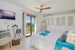 Sagenhafte Finca mit 6 Schlafzimmern hochwertig im Landhaus Stil ausgestattet, im idyllischen Zentrum Mallorcas
