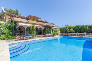 Wunderschöne Finca mit privatem Pool auf Mallorca – ideale Ferienunterkunft für Familien